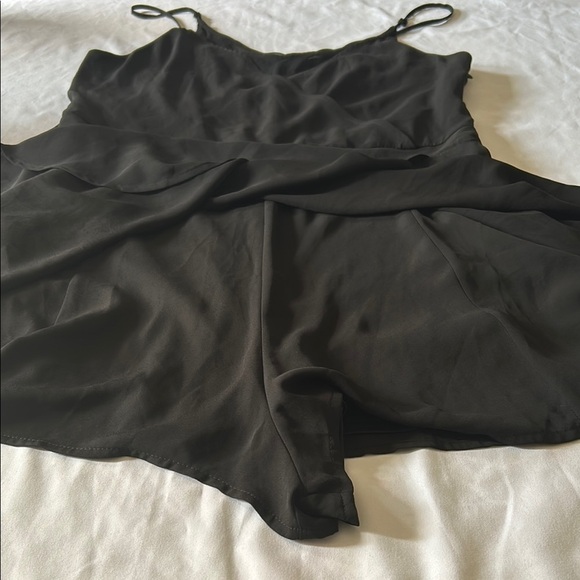 Express Black Chemise with Adjustable Straps - Picture 4 of 7